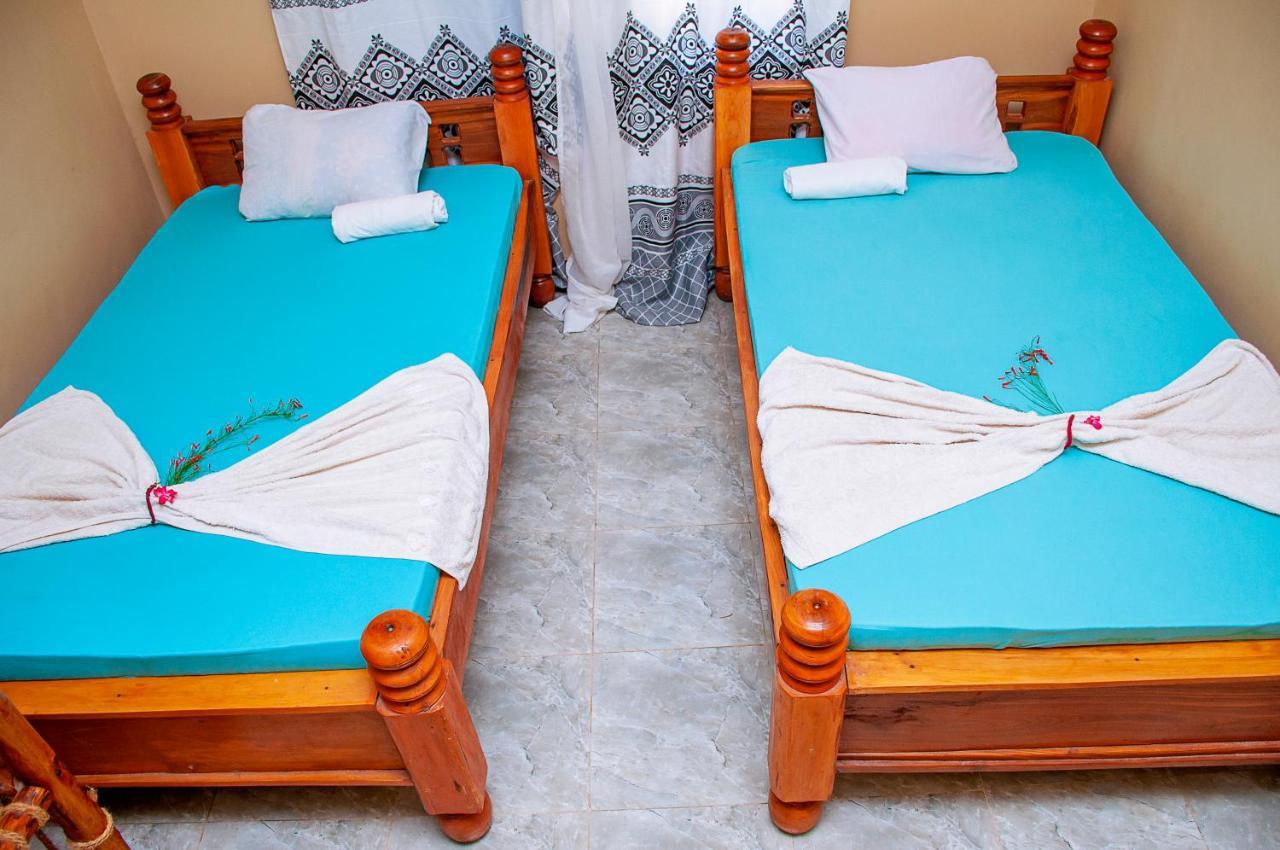 Palm Tree Villa Nungwi Bagian luar foto